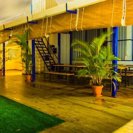 Local Colive Sarjapur Aparthotel Bangalore Bagian luar foto