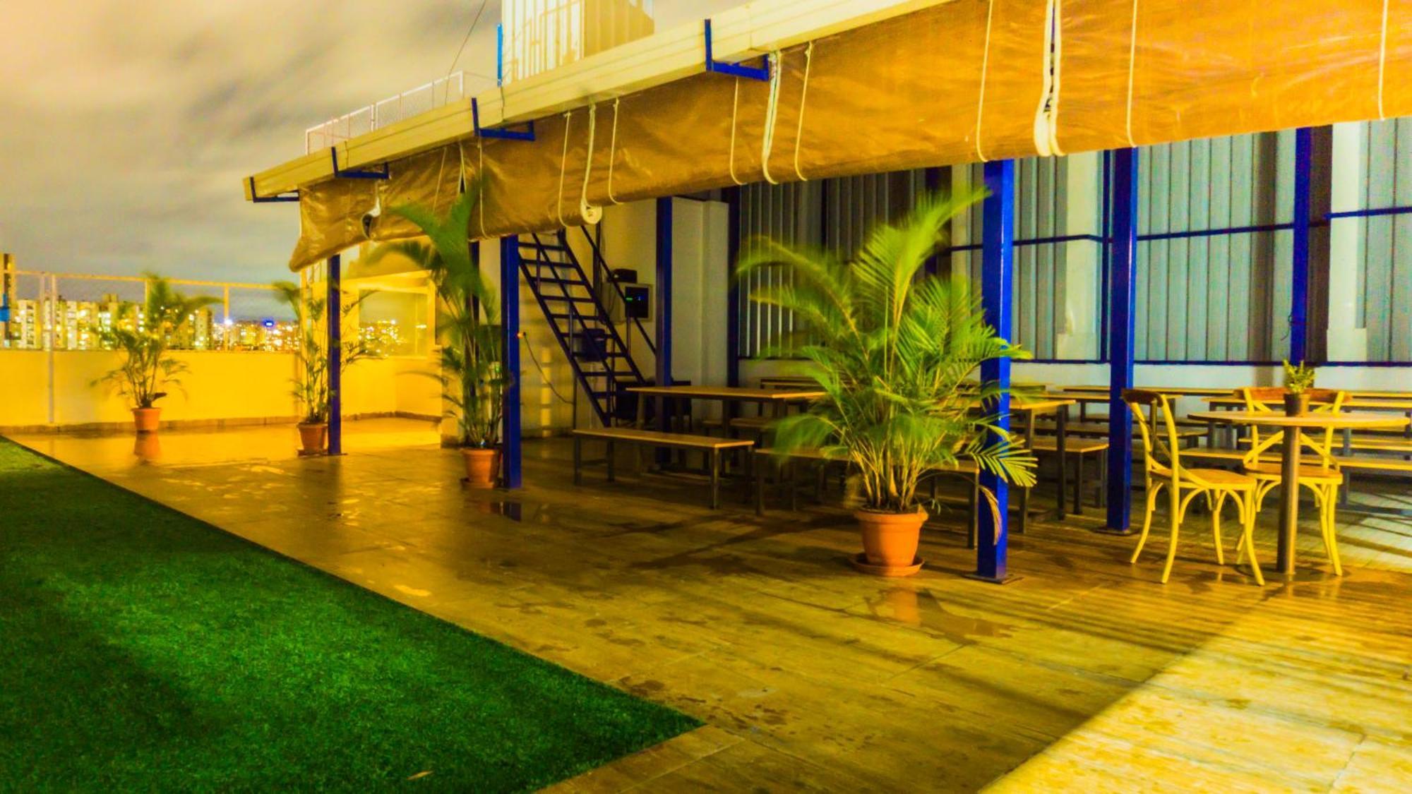 Local Colive Sarjapur Aparthotel Bangalore Bagian luar foto